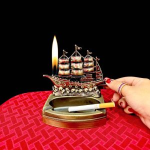 Bật lửa kiêm gạt tàn hình chiếc thuyền thuận buồm xuôi gió xài gas