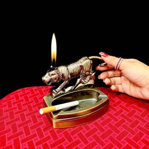 Bật lửa kiêm gạt tàn hình con hổ bật lửa để bàn xài gas